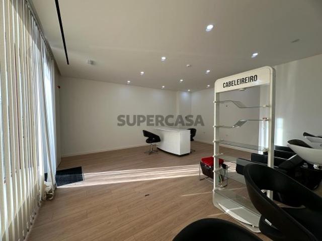 Armazém venda em Cruz da Argola, Guimarães