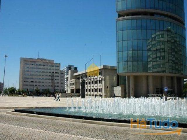 Ponto Comercial alugar em Maia