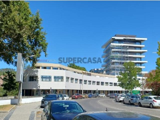 Armazém venda em Leiria