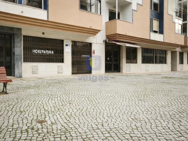 Loja venda em Sobralinho, Lisboa