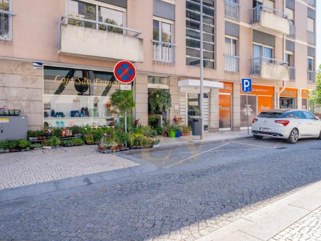 Loja venda em Guimarães, Braga