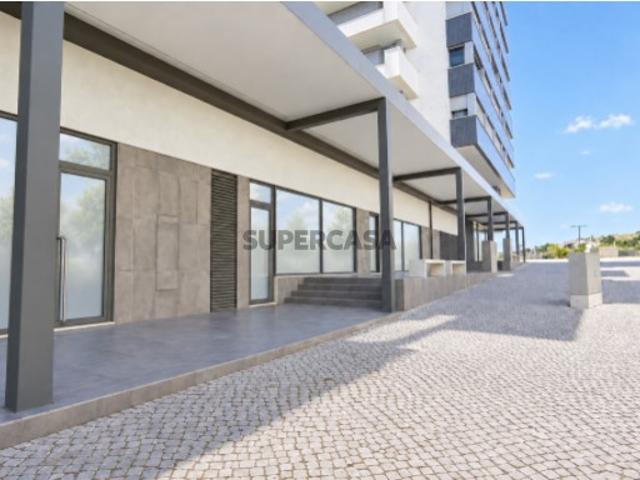 Armazém venda em Alta de Lisboa, Lisboa