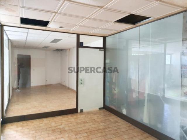 Armazém venda em Albufeira e Olhos de Água, Albufeira