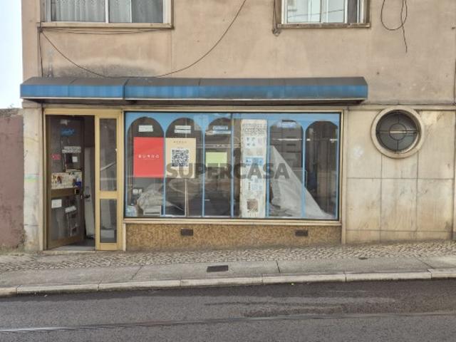 Armazém venda em Ajuda, Lisboa