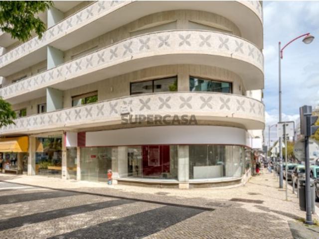 Armazém venda em Avenidas Novas, Lisboa