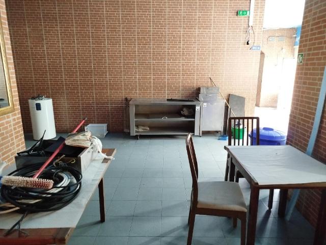 Loja venda em Mem Martins, Sintra