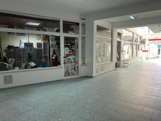 Loja venda em Pederneira, Leiria