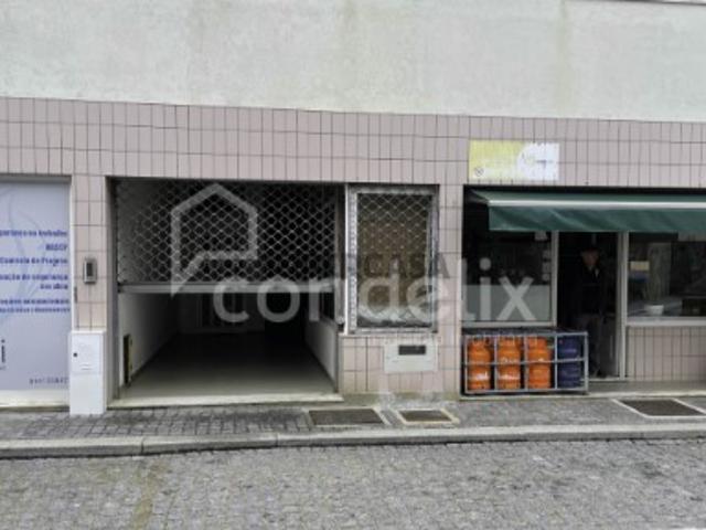 Armazém venda em Felgueiras, Porto