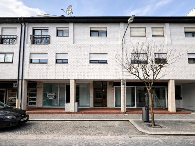 Loja venda em Lousada, Porto