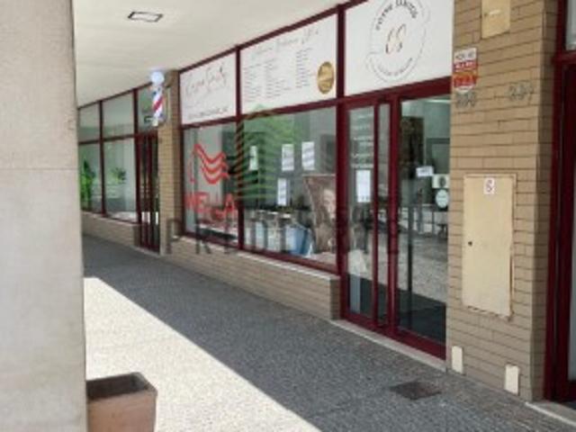 Armazém venda em Porto