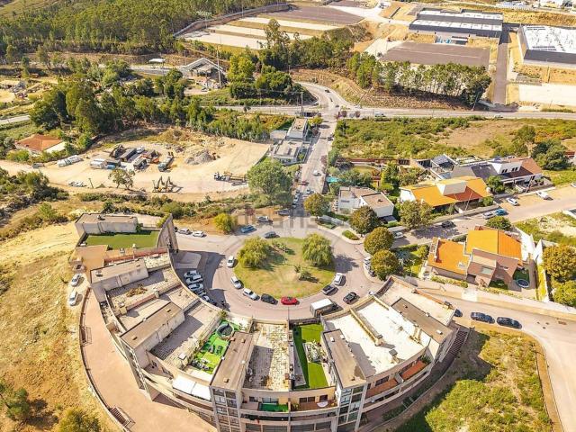 Loja alugar em Parada de Todeia, Paredes