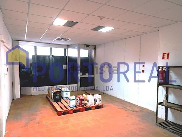 Armazém venda em Porto, Cedofeita