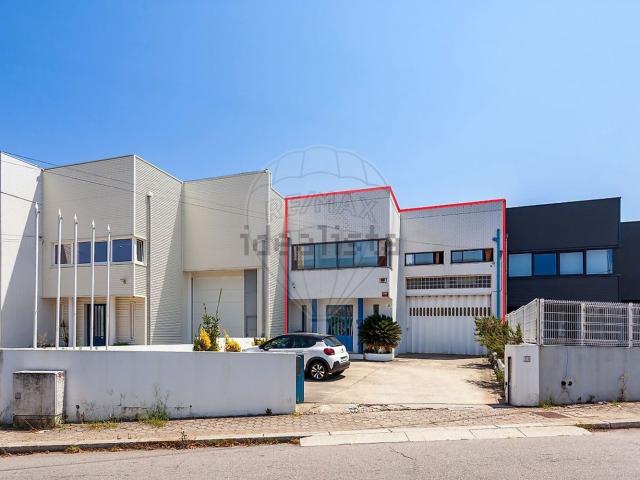 Armazém venda em Vila Nova De Gaia, Porto