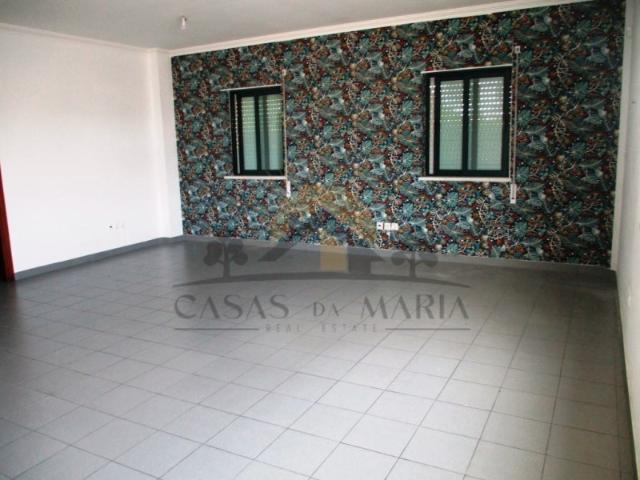 Loja alugar em Colonato de Santo Isidro de Pegões, Montijo
