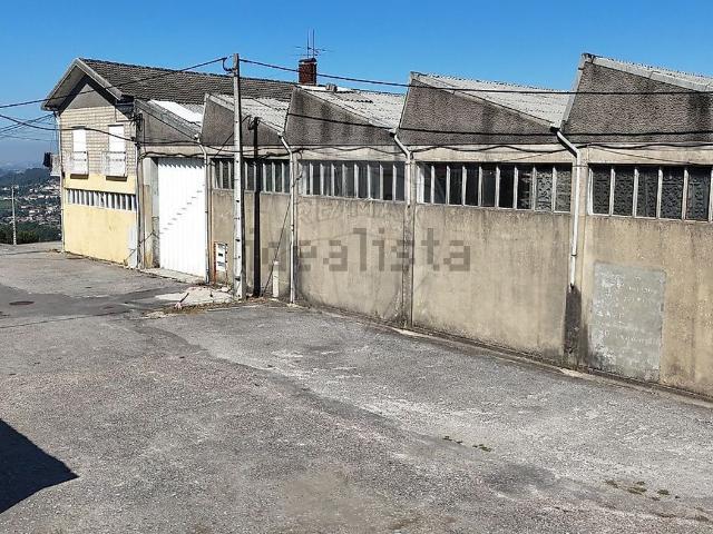 Armazém venda em Felgueiras, Penacova