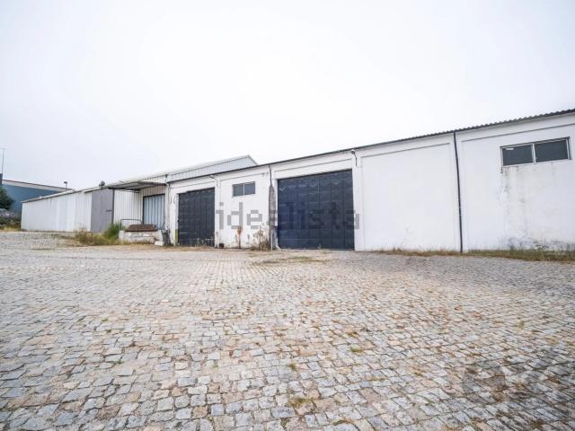 Armazém venda em Penafiel