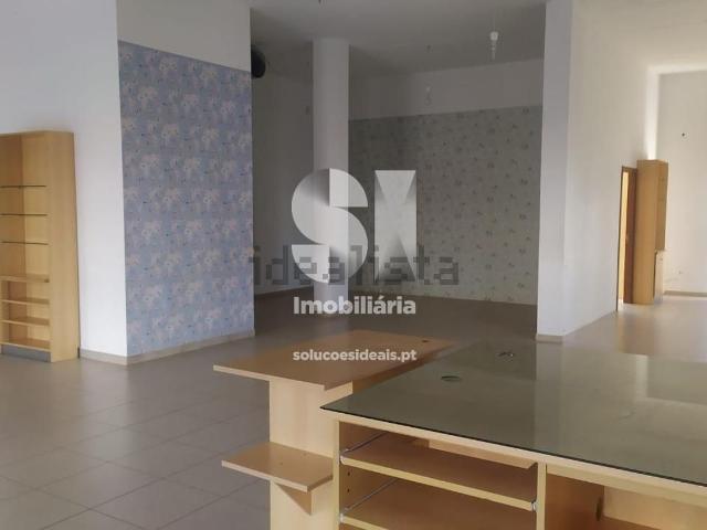 Loja venda em Urbanização Quinta de São Luiz, Montemor-o-velho