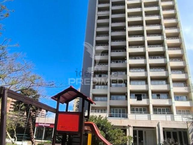 Loja venda em Três Castelos, Portimão