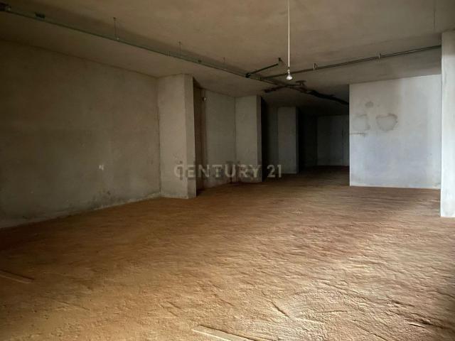 Loja venda em Três Castelos, Portimão