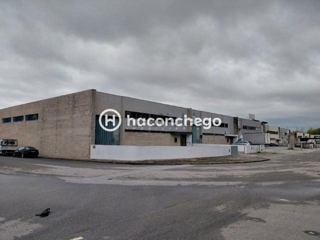 Armazém alugar em Pousa, Barcelos