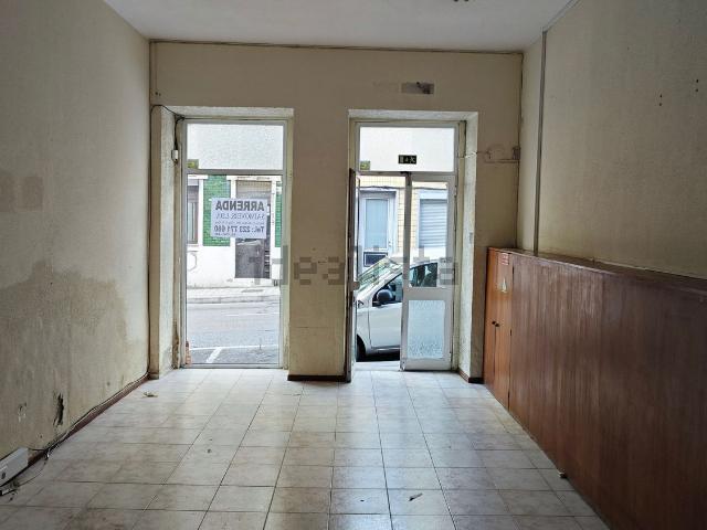Loja alugar em Figueiroa, Porto