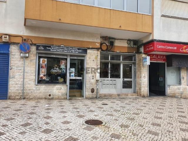 Armazém venda em Mem Martins, Sintra