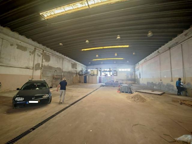 Armazém alugar em Olhão, Faro