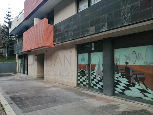 Loja venda em Núcleo Urbano Histórico de Algés, Oeiras