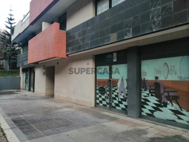 Armazém venda em Oeiras, Lisboa