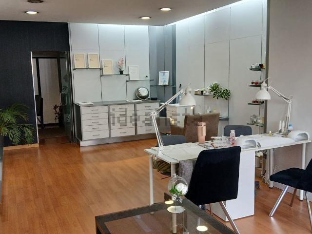 Loja alugar em Porto, Lordelo Do Ouro