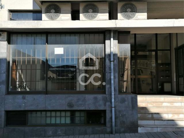Ponto Comercial alugar em Ramalde, Carvalhido