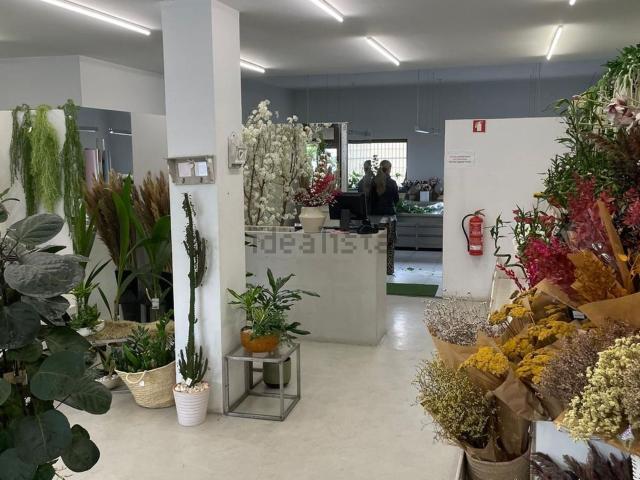 Loja venda em Porto, Aldoar