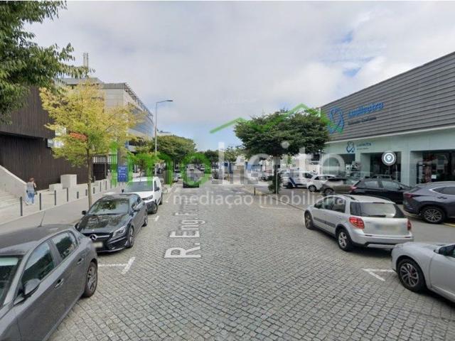 Armazém venda em Porto