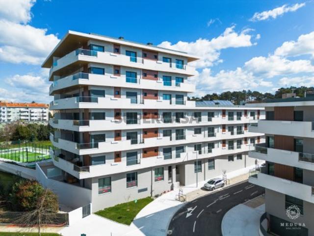 Armazém venda em Porto