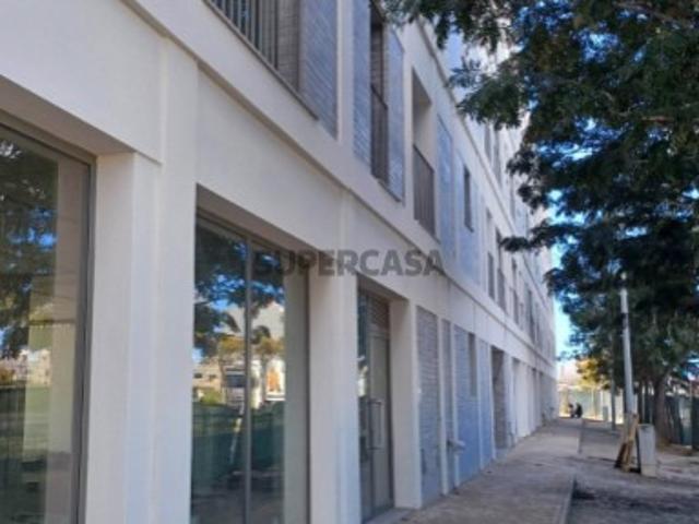 Armazém venda em Piares, Olhão