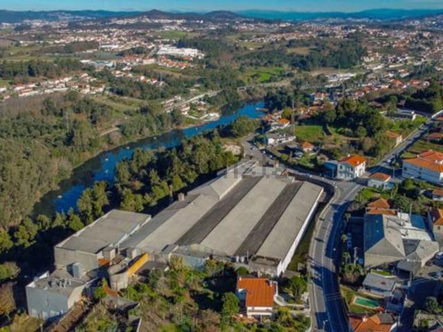 Armazém venda em Santo Tirso, Porto