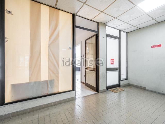 Ponto Comercial alugar em Rebordosa, Vale