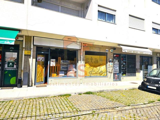 Loja venda em Bitarães, Porto