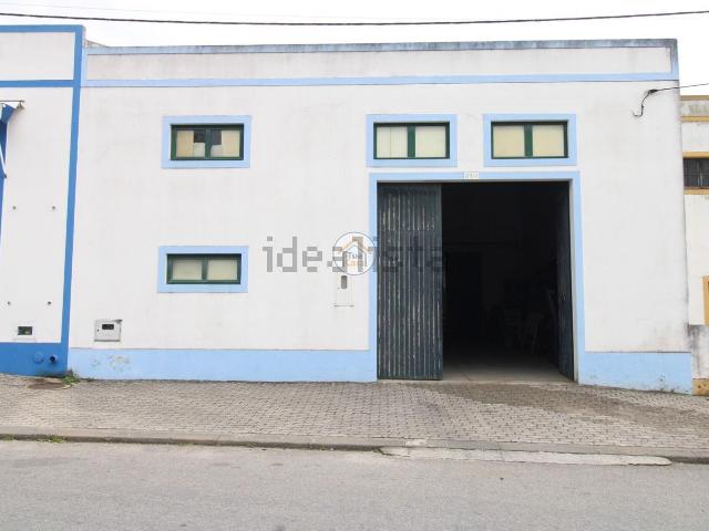 Armazém venda em Redondo, Évora