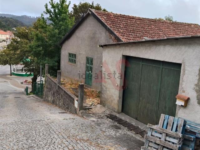 Armazém venda em Chã de Ribeiras, Fafe