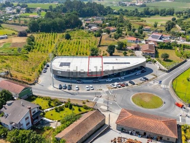 Armazém venda em Olheiros, Amares