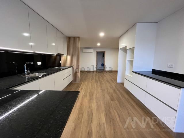 Loja venda em Repeses e São Salvador, Viseu