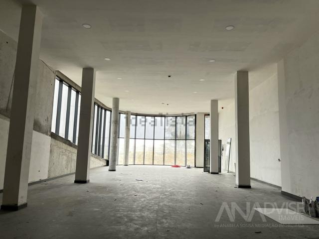 Loja venda em Repeses e São Salvador, Viseu