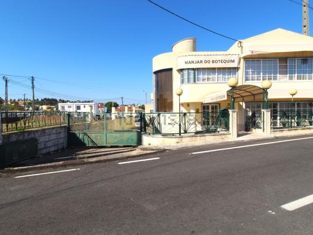 Loja venda em Ladeira do Pinheiro, Torres Novas