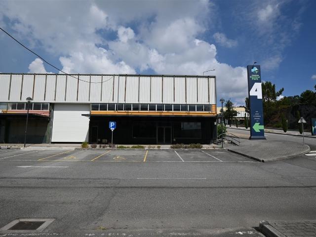Armazém venda em Gavião, Braga