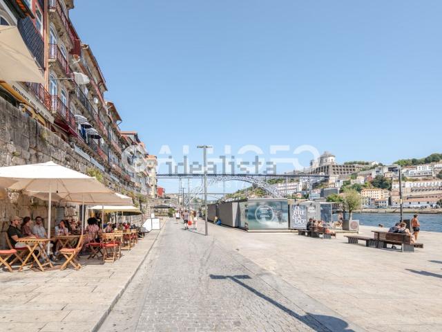 Loja alugar em Ribeira, Porto