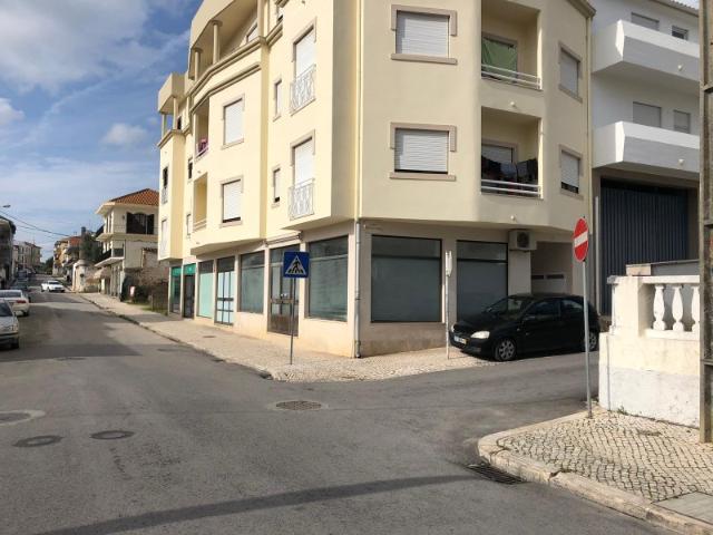 Loja venda em Rio Maior, Santarém