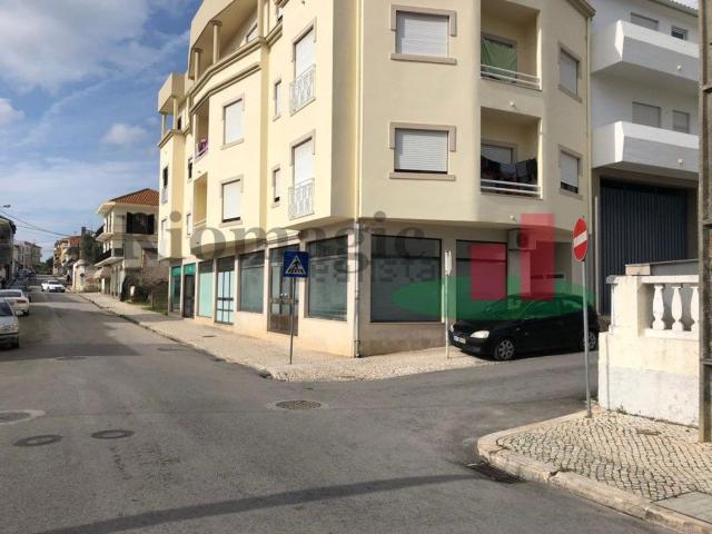 Loja venda em Rio Maior, Santarém