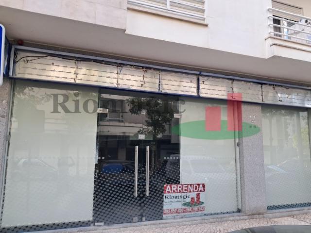 Loja alugar em Rio Maior, Santarém