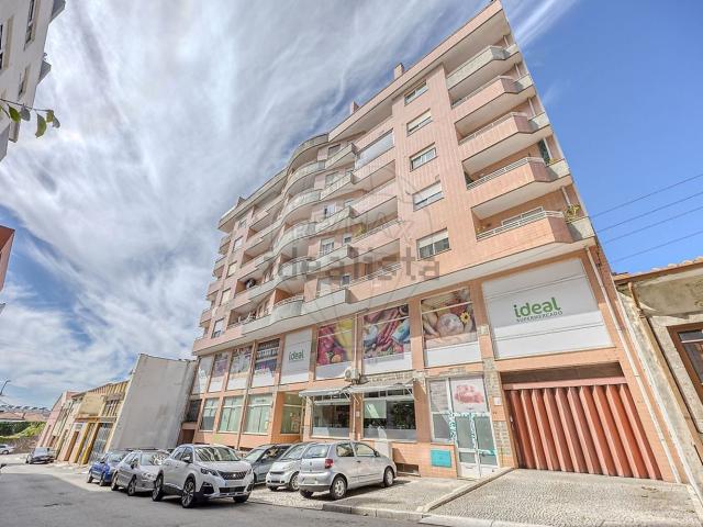 Loja venda em Lourinha, Gondomar